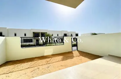 دوبلكس - 3 غرف نوم - 3 حمامات للبيع في هولاند جاردنز - تاون سكوير - دبي