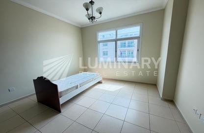 Apartment - 2 - 3 for sale in Mazaya 6 - Queue Point - Liwan - Dubai