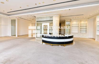 Show Room - Studio - 1 for rent in Corniche Road - Abu Dhabi
