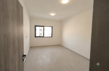 Whole Building - 7+ - 7+ for sale in Al Jurf Industrial 2 - Al Jurf Industrial - Ajman