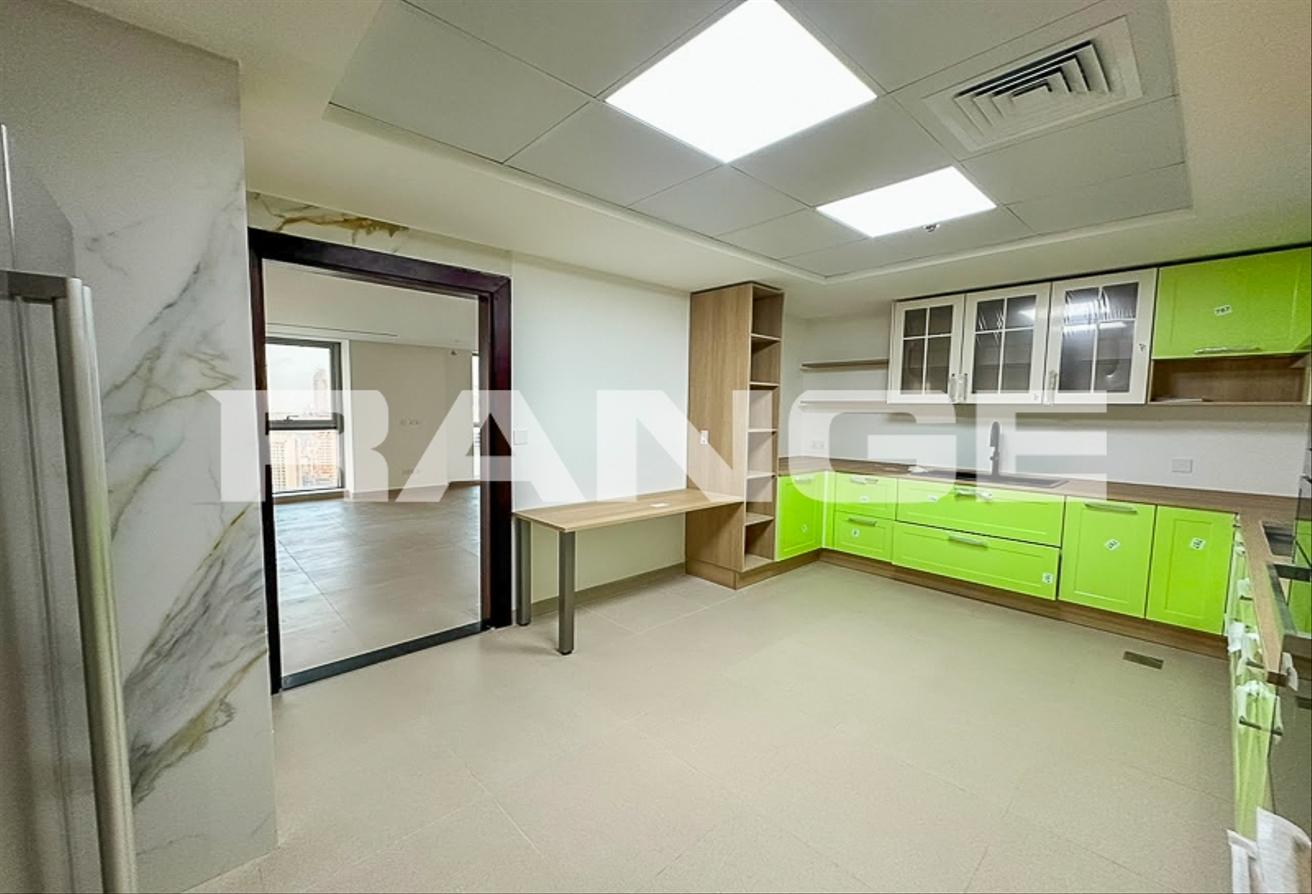 4BR Penthouse | Canal View | Upgraded photo 18