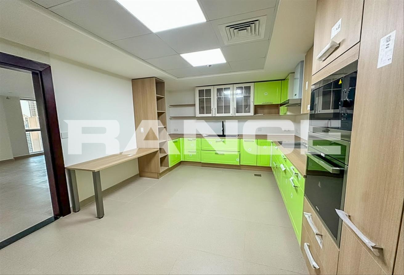 4BR Penthouse | Canal View | Upgraded photo 15