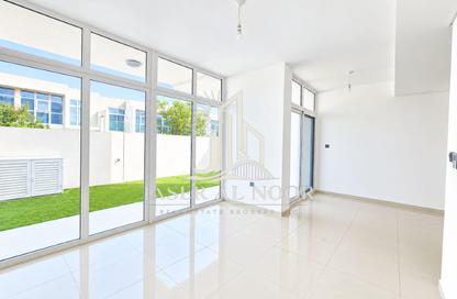 Townhouse - 3 - 3 for rent in Vardon - Damac Hills 2 - Dubai Townhouse - 3 - 3 for rent in Vardon - Damac Hills 2 - Dubai