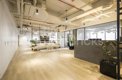 Office Space - 2 Bedrooms for rent in Al Salam Tower - Dubai Media City - Dubai