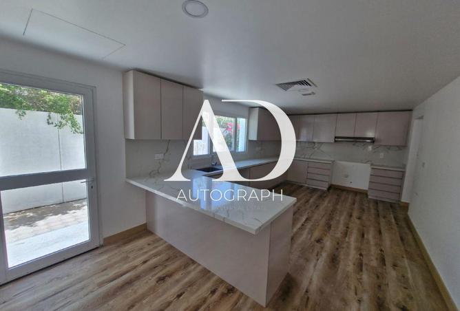 74241155 - Property Image 3