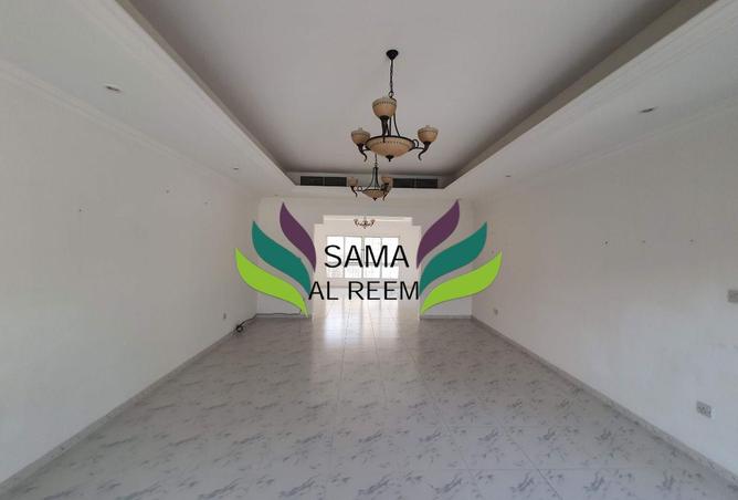 72719220 - Property Image 2