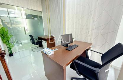 Office Space - Studio - 1 Bathroom for rent in Red Avenue - Al Garhoud - Dubai