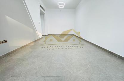 Apartment - 1 Bedroom - 2 Bathrooms for rent in Jumeirah Garden City - Al Satwa - Dubai