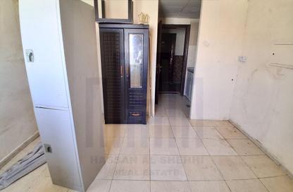 Apartment - Studio - 1 for rent in Fire Station Road - Muwaileh - Sharjah