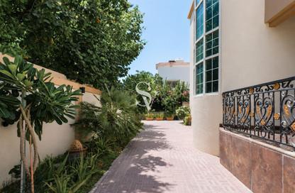 Villa - 4 Bedrooms - 5 Bathrooms for rent in Umm Suqeim 1 - Umm Suqeim - Dubai