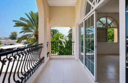 Villa - 4 Bedrooms - 5 Bathrooms for rent in Umm Suqeim 1 - Umm Suqeim - Dubai Villa - 4 Bedrooms - 5 Bathrooms for rent in Umm Suqeim 1 - Umm Suqeim - Dubai
