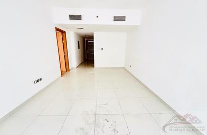 Apartment - 1 Bedroom - 2 Bathrooms for rent in Muwailih Building - Muwaileh - Sharjah