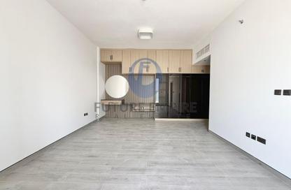 Apartment - 3 - 5 for rent in Al Awadhi Res 2 - Al Satwa - Dubai