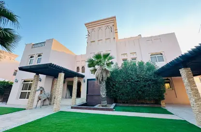 فيلا - 5 غرف نوم - 6 حمامات للبيع في فلل قرية الحمرا - قرية الحمرا - رأس الخيمة