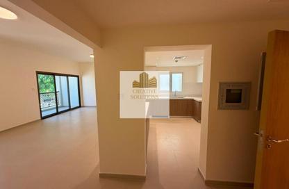 Apartment - 3 Bedrooms - 3 Bathrooms for rent in The Gardens Building 27 - The Gardens Buildings - The Gardens - Dubai
