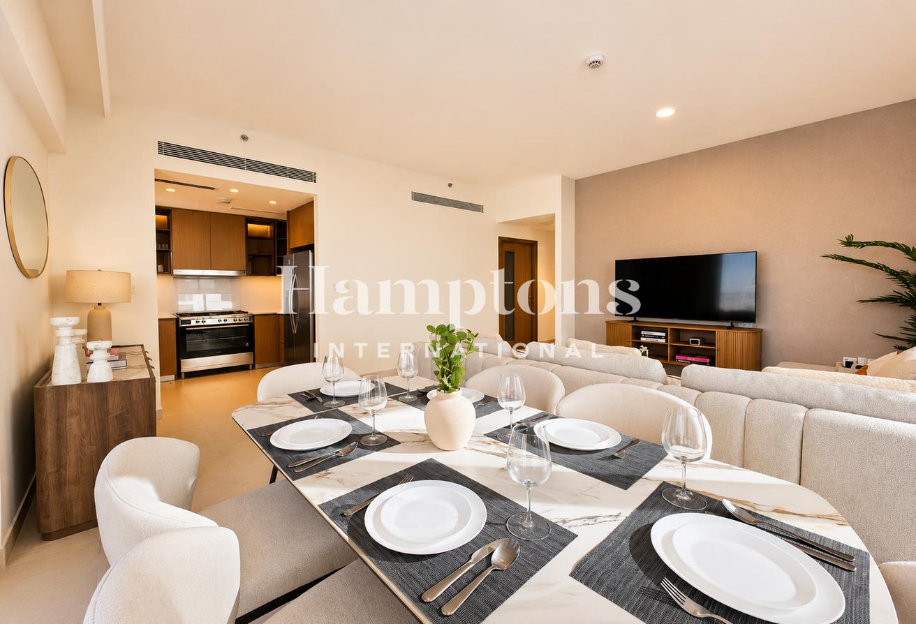 Luxury Furnished | Pool View | Premium Corner Unit photo 2