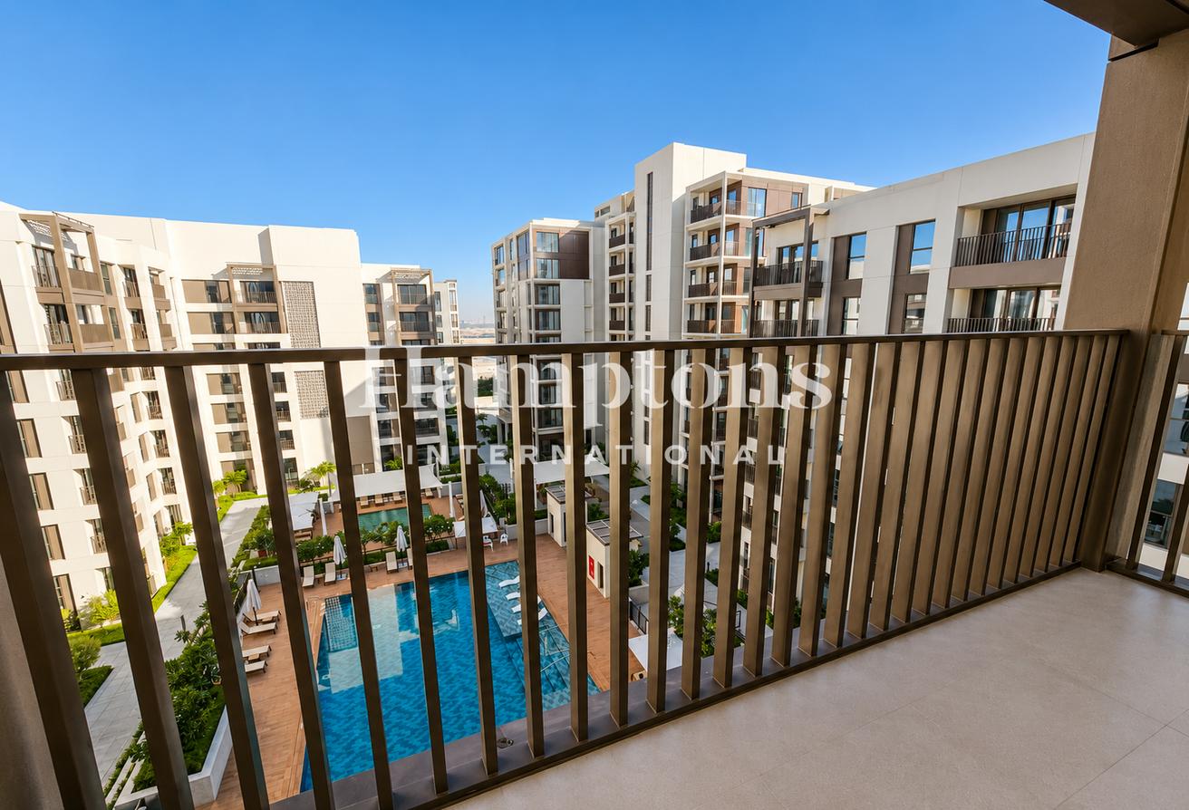 Luxury Furnished | Pool View | Premium Corner Unit photo 8