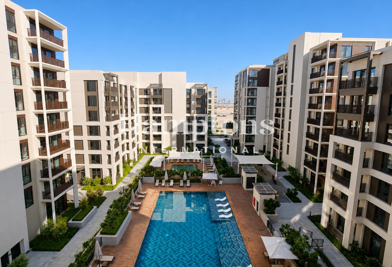 Luxury Furnished | Pool View | Premium Corner Unit photo 3