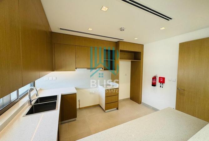 69496055 - صورة العقار 3