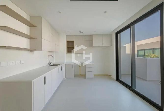 136558124 - Property Image 2