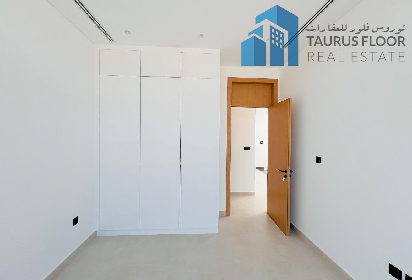 Luxury 3 Bed Villa || Private Garden || Vacant Now photo 20