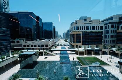 Office Space - Studio for rent in Bay Square Building 6 - Bay Square - Business Bay - Dubai