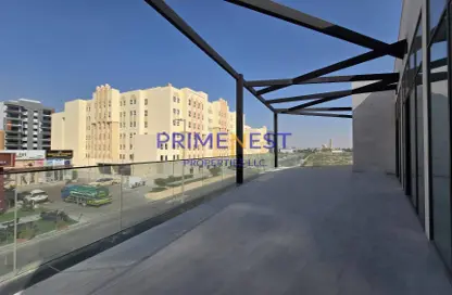 Retail - Studio - 4 Bathrooms for rent in Athaar Majan - Majan - Dubai