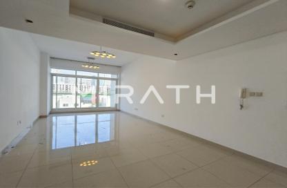 Apartment - 3 Bedrooms - 4 Bathrooms for rent in Al Wasl House - Jumeirah 1 - Jumeirah - Dubai Apartment - 3 Bedrooms - 4 Bathrooms for rent in Al Wasl House - Jumeirah 1 - Jumeirah - Dubai