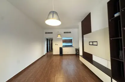 Apartment - 1 Bedroom - 2 Bathrooms for rent in Green Lakes Towers 2 - Green Lakes Towers - JLT Cluster S - Jumeirah Lake Towers - Dubai Apartment - 1 Bedroom - 2 Bathrooms for rent in Green Lakes Towers 2 - Green Lakes Towers - JLT Cluster S - Jumeirah Lake Towers - Dubai