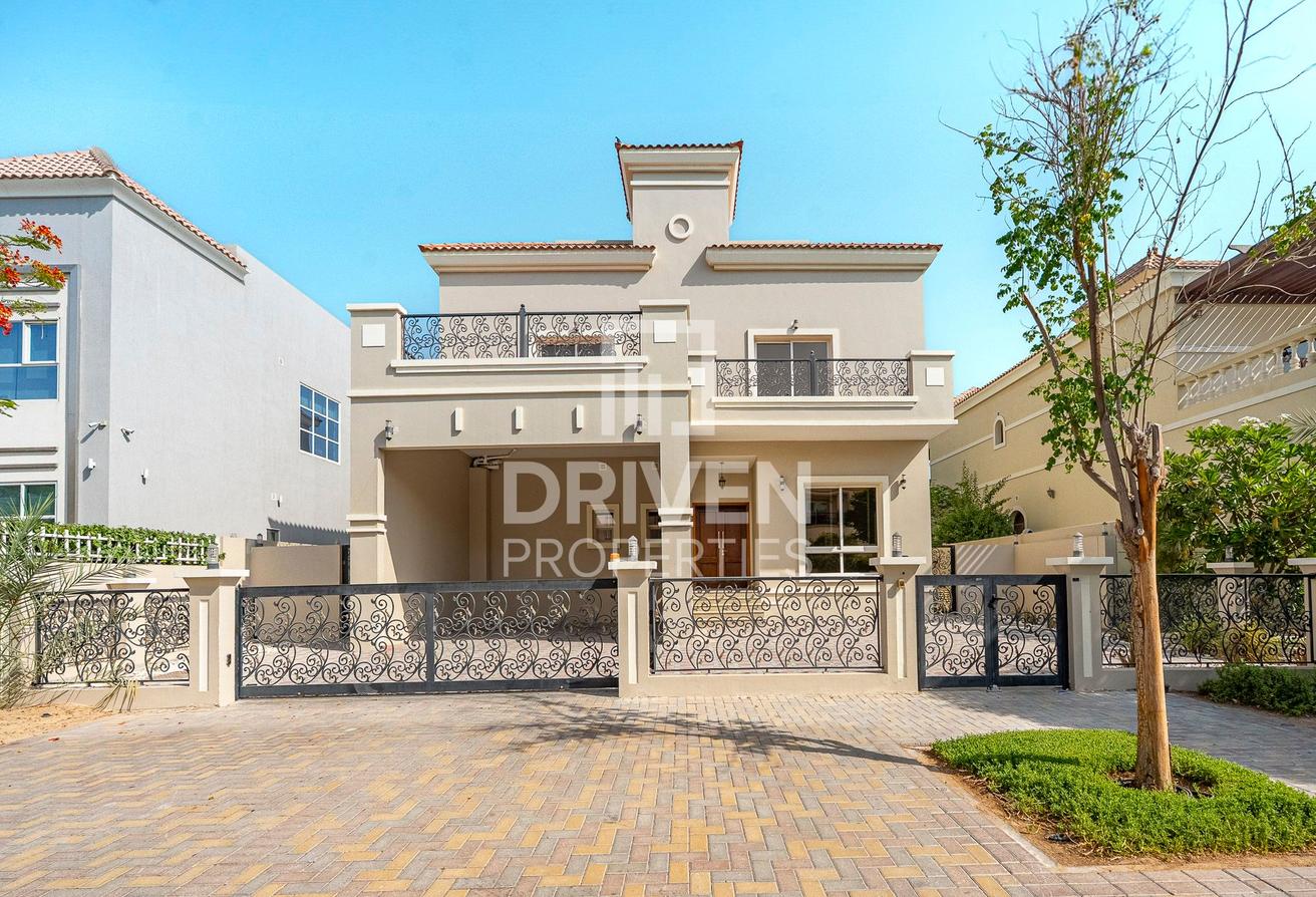 Single Row Villa with Basement | Spacious photo 2