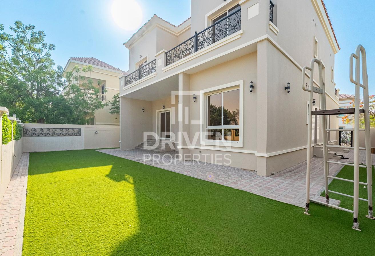 Single Row Villa with Basement | Spacious photo 23