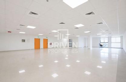 Office Space - Studio - 1 for rent in Khalifa City A - Khalifa City - Abu Dhabi