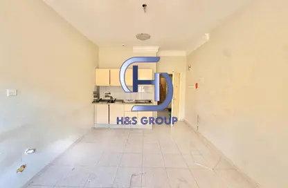 شقة - 1 حمام للايجار في طريق فاير ستاشن - مويلح - الشارقة