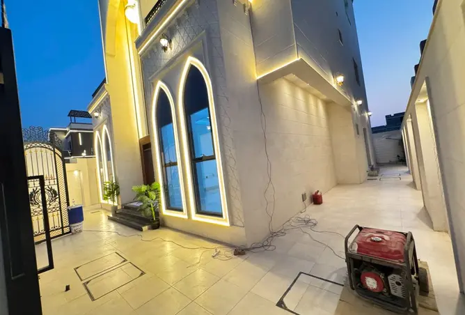 129784996 - Property Image 3