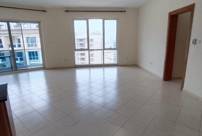 76586239 - Property Image 3