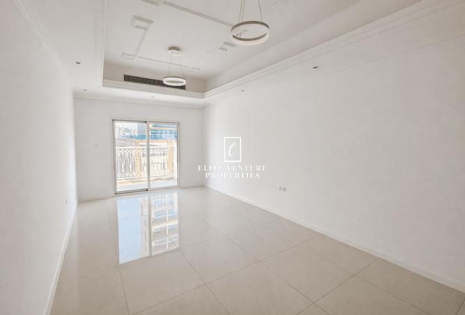 ELEGANT 1-BHK | PRIME LOCATION | SPACIOUS photo 2