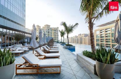 Apartment - Studio - 1 Bathroom for rent in The Palm Tower - Palm Jumeirah - Dubai