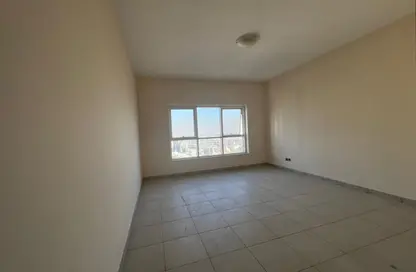 شقة - 2 غرف نوم - 4 حمامات للايجار في بناية الخان 9 - الخان - الشارقة