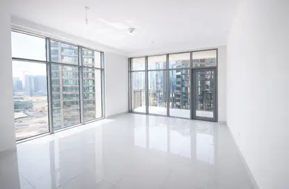 Apartment - 1 Bedroom - 2 Bathrooms for rent in Boulevard Crescent Tower 1 - BLVD Crescent - Downtown Dubai - Dubai