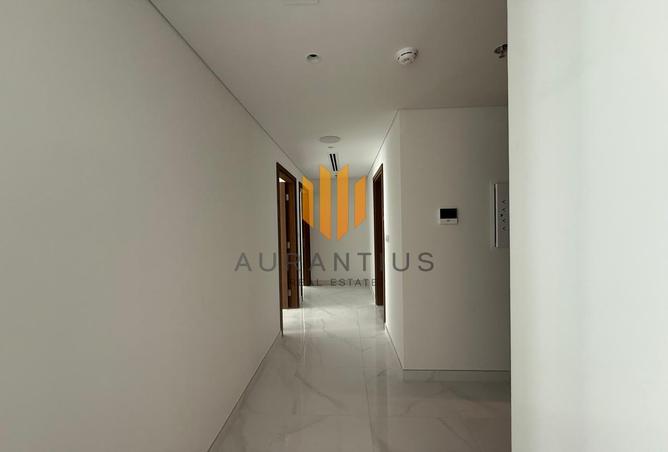 128808158 - Property Image 3