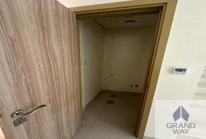 91352423 - Property Image 3