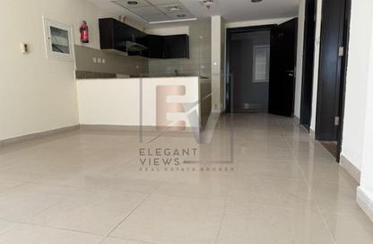 شقة - غرفة نوم - 2 حمامات للبيع في المساكن الحمراء - مدينة دبي الرياضية - دبي شقة - غرفة نوم - 2 حمامات للبيع في المساكن الحمراء - مدينة دبي الرياضية - دبي