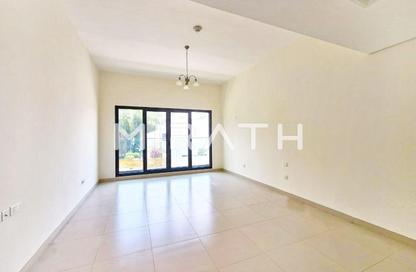 Villa - 4 Bedrooms - 5 Bathrooms for rent in Jumeirah 1 Villas - Jumeirah 1 - Jumeirah - Dubai
