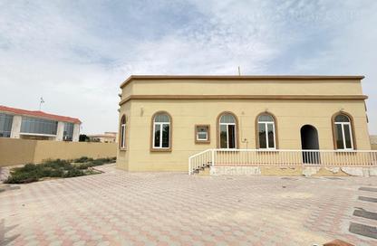 Villa - 5 Bedrooms - 6 Bathrooms for rent in Al Garayen - Sharjah