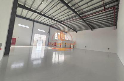 Warehouse - Studio - 1 Bathroom for rent in Umm Al Thuoob - Umm Al Quwain
