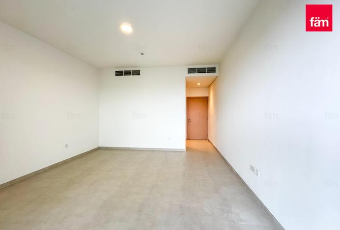 73877717 - Property Image 2