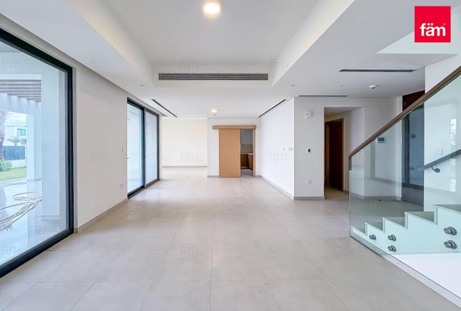 73877717 - Property Image 3