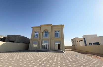 Villa - 5 Bedrooms - 7 Bathrooms for rent in Al Aweer 1 - Al Aweer - Dubai