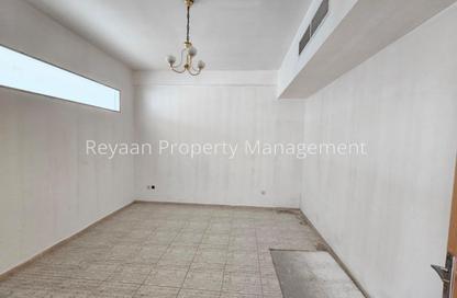 Apartment - 1 - 1 for rent in Dar Al Majaz - Jamal Abdul Nasser Street - Al Majaz - Sharjah Apartment - 1 - 1 for rent in Dar Al Majaz - Jamal Abdul Nasser Street - Al Majaz - Sharjah