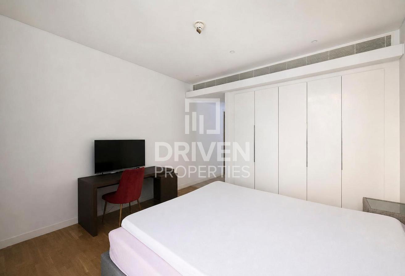 Fully Furnished | High Floor | Flexible Cheques photo 8